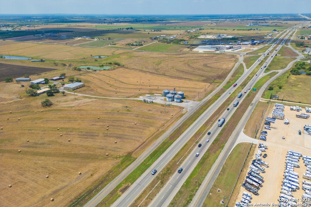 5775 W Interstate 10 Seguin TX 78155