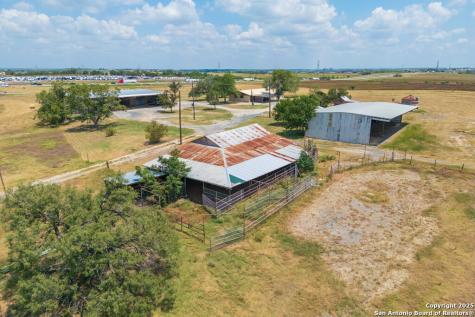 5775 W Interstate 10 Seguin TX 78155