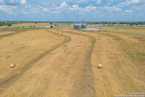 5775 W Interstate 10 Seguin TX 78155