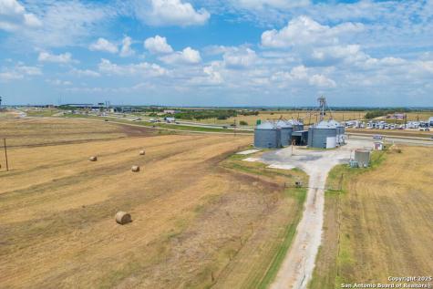 5775 W Interstate 10 Seguin TX 78155
