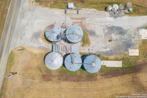 5775 W Interstate 10 Seguin TX 78155