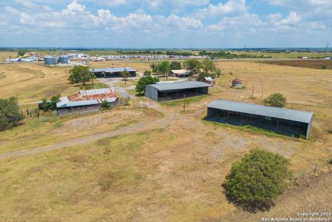 5775 W Interstate 10 Seguin TX 78155
