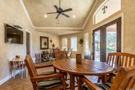6110 State Highway 173 N Hondo TX 78861