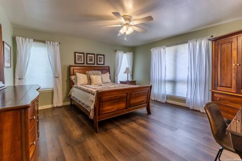 6110 State Highway 173 N Hondo TX 78861