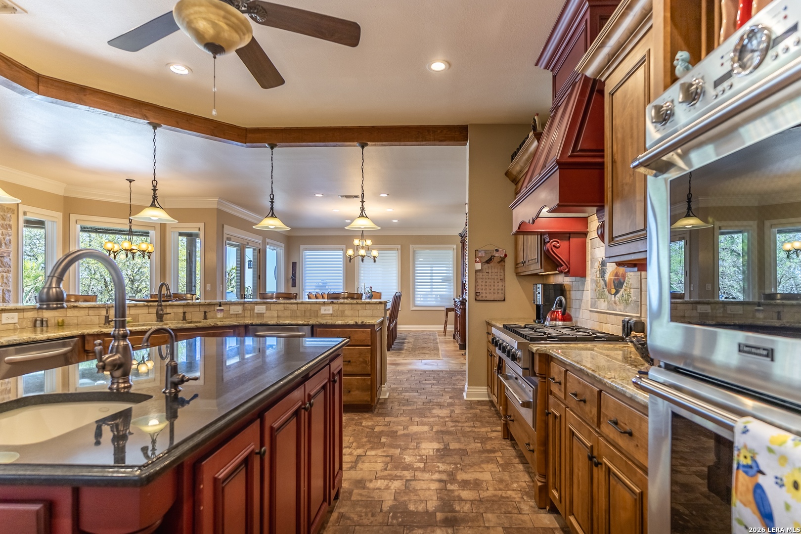 6110 State Highway 173 N Hondo TX 78861