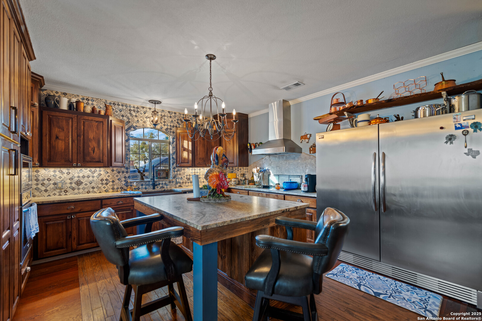 809 County Road 213 Mccoy TX 78113