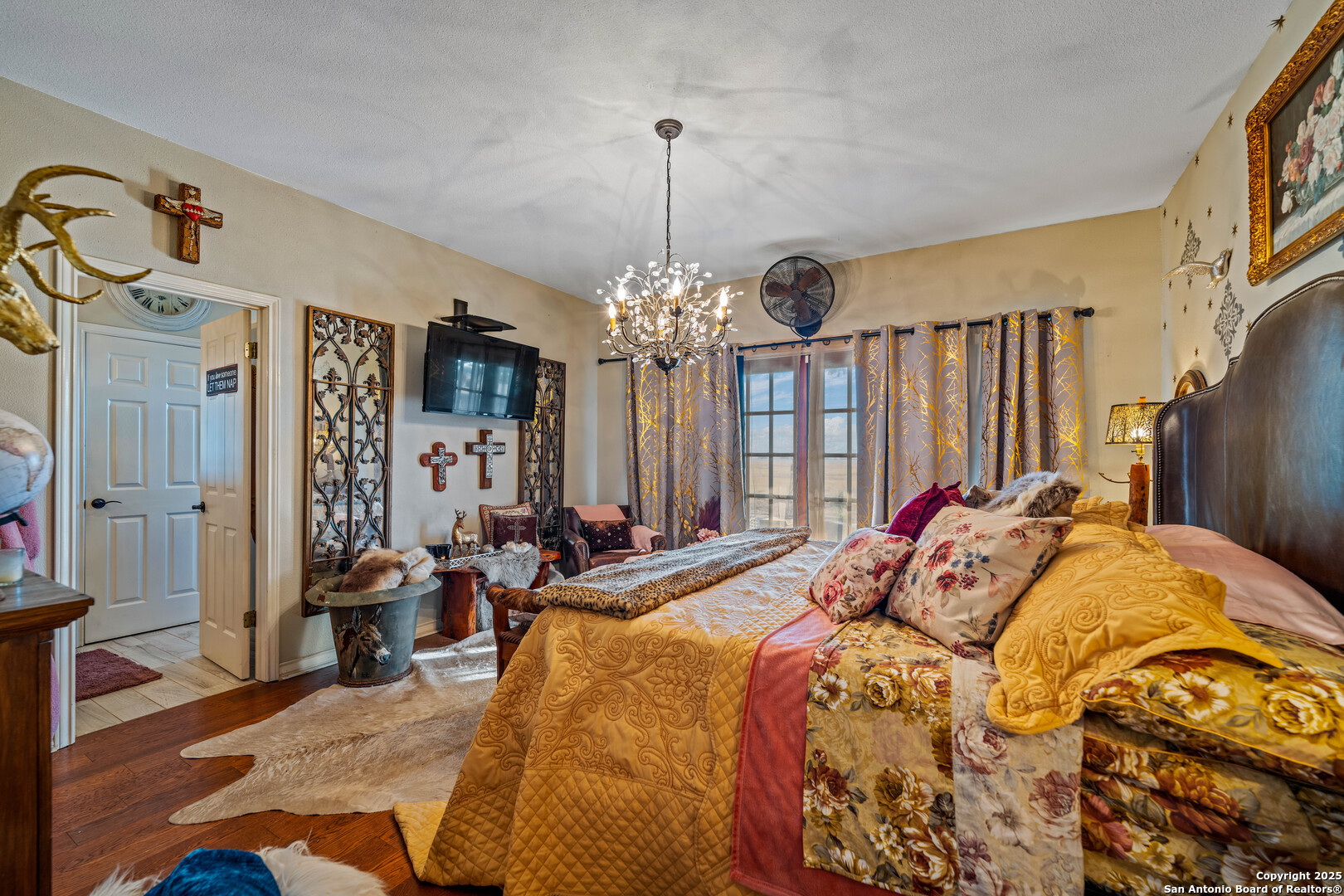 809 County Road 213 Mccoy TX 78113