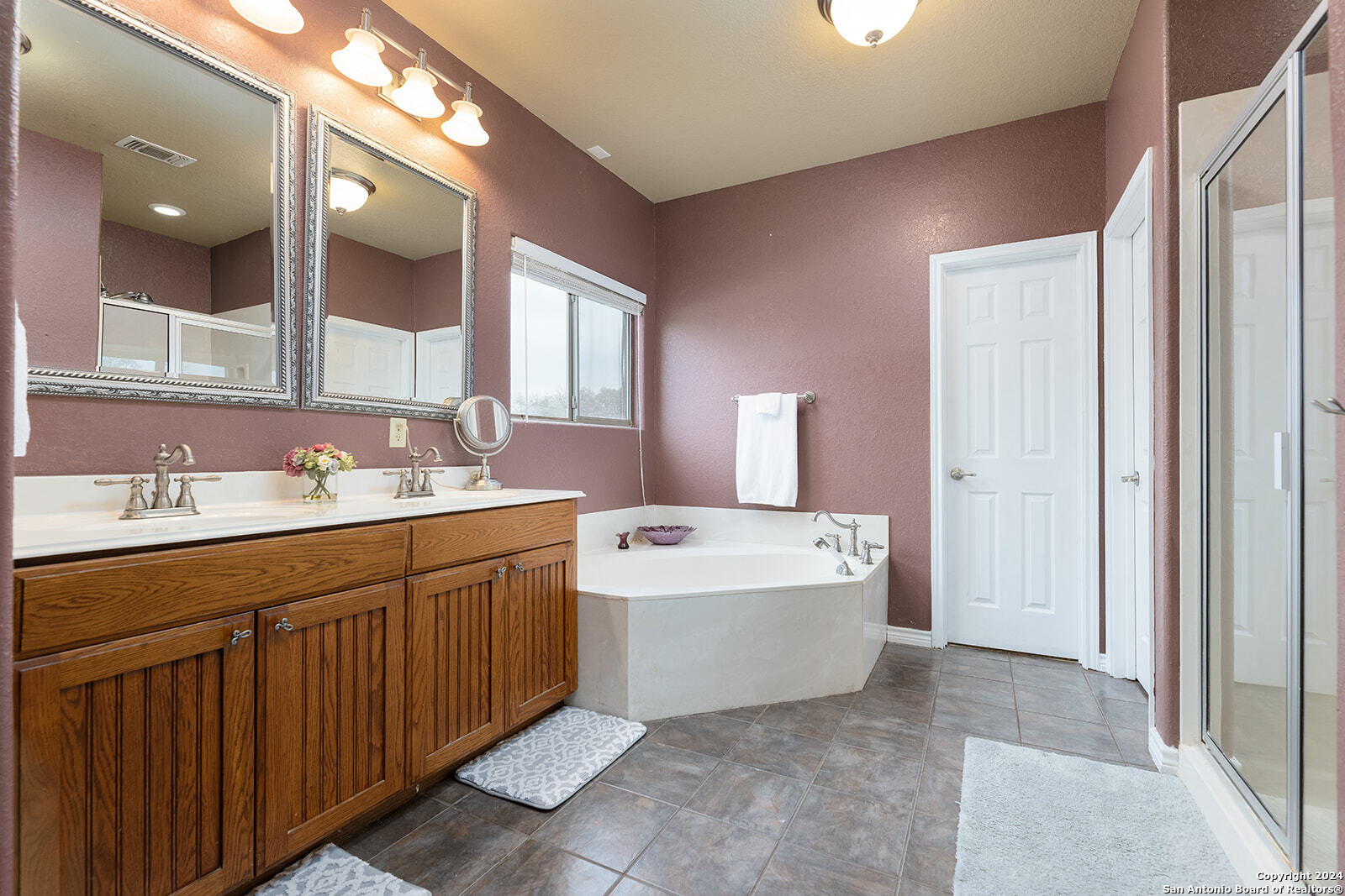 140 Twin Springs Road N Kerrville TX 78028