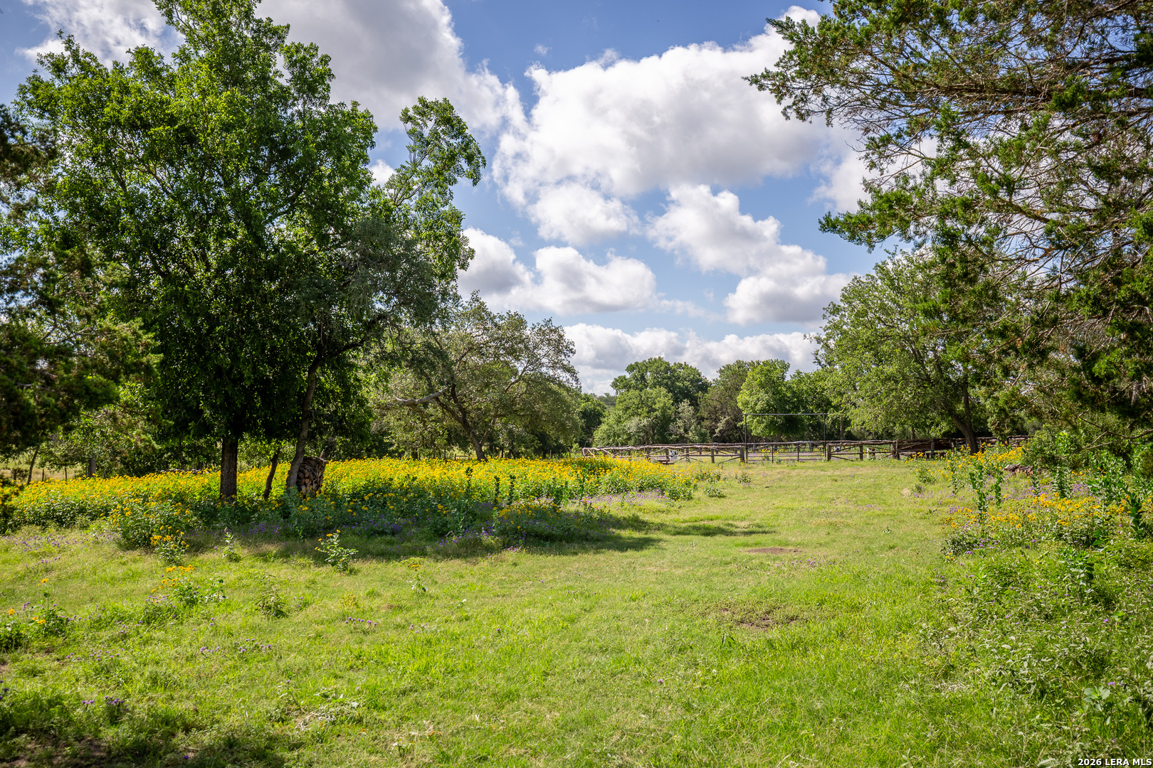 395 Bluff Creek Center Point TX 78010
