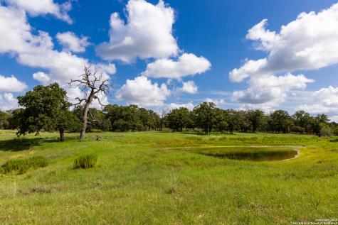 8841 Fm 775 La Vernia TX 78121
