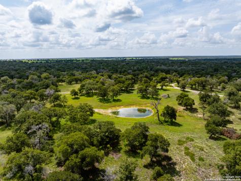 8841 Fm 775 La Vernia TX 78121