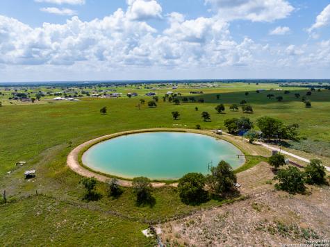 8841 Fm 775 La Vernia TX 78121