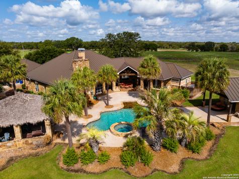 8841 Fm 775 La Vernia TX 78121
