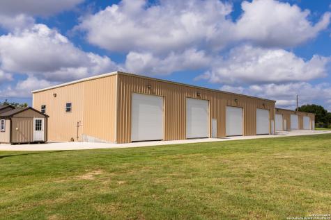 8841 Fm 775 La Vernia TX 78121