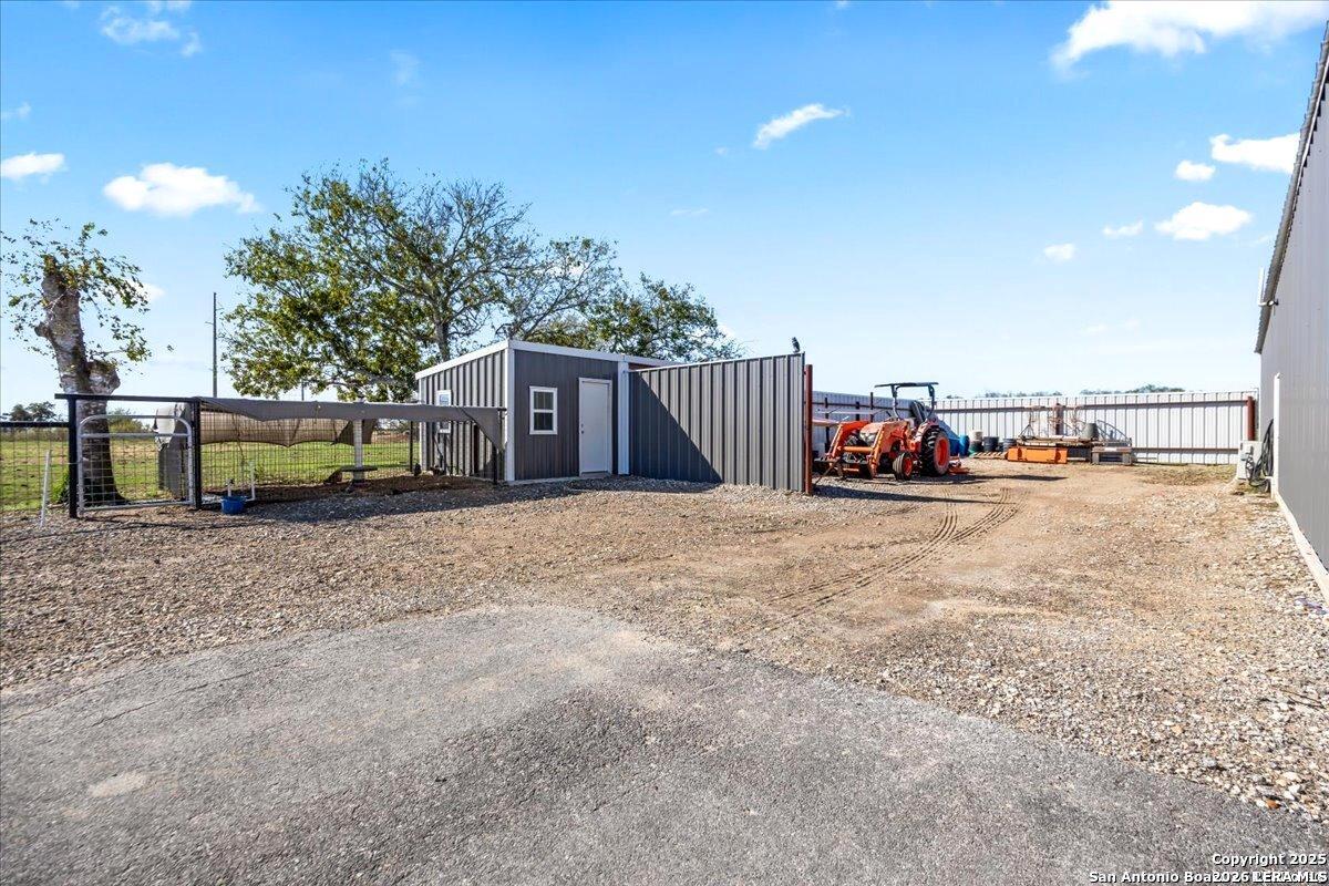 6653 Fm 539 Floresville TX 78114