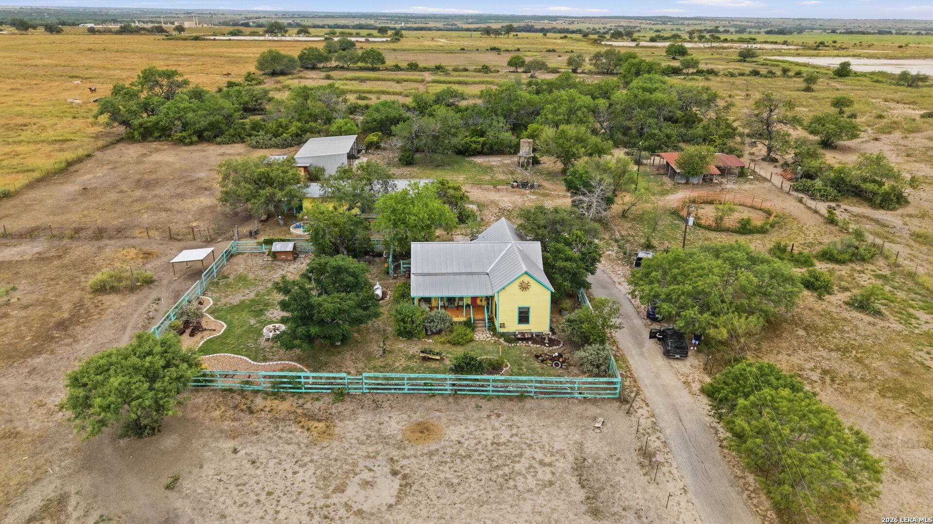 1539 County Road 188 Karnes City TX 78118