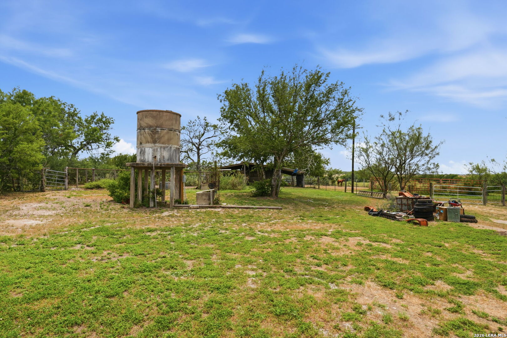 1539 County Road 188 Karnes City TX 78118