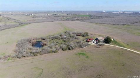 445 Katie Lane Seguin TX 78155