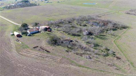 445 Katie Lane Seguin TX 78155
