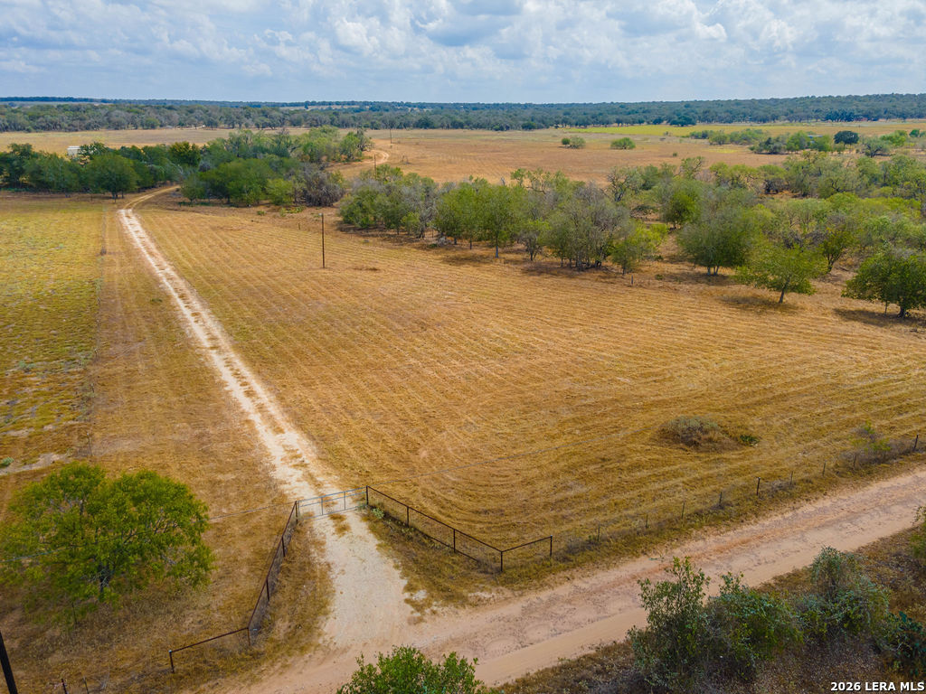 431 Turkeyfoot La Vernia TX 78121