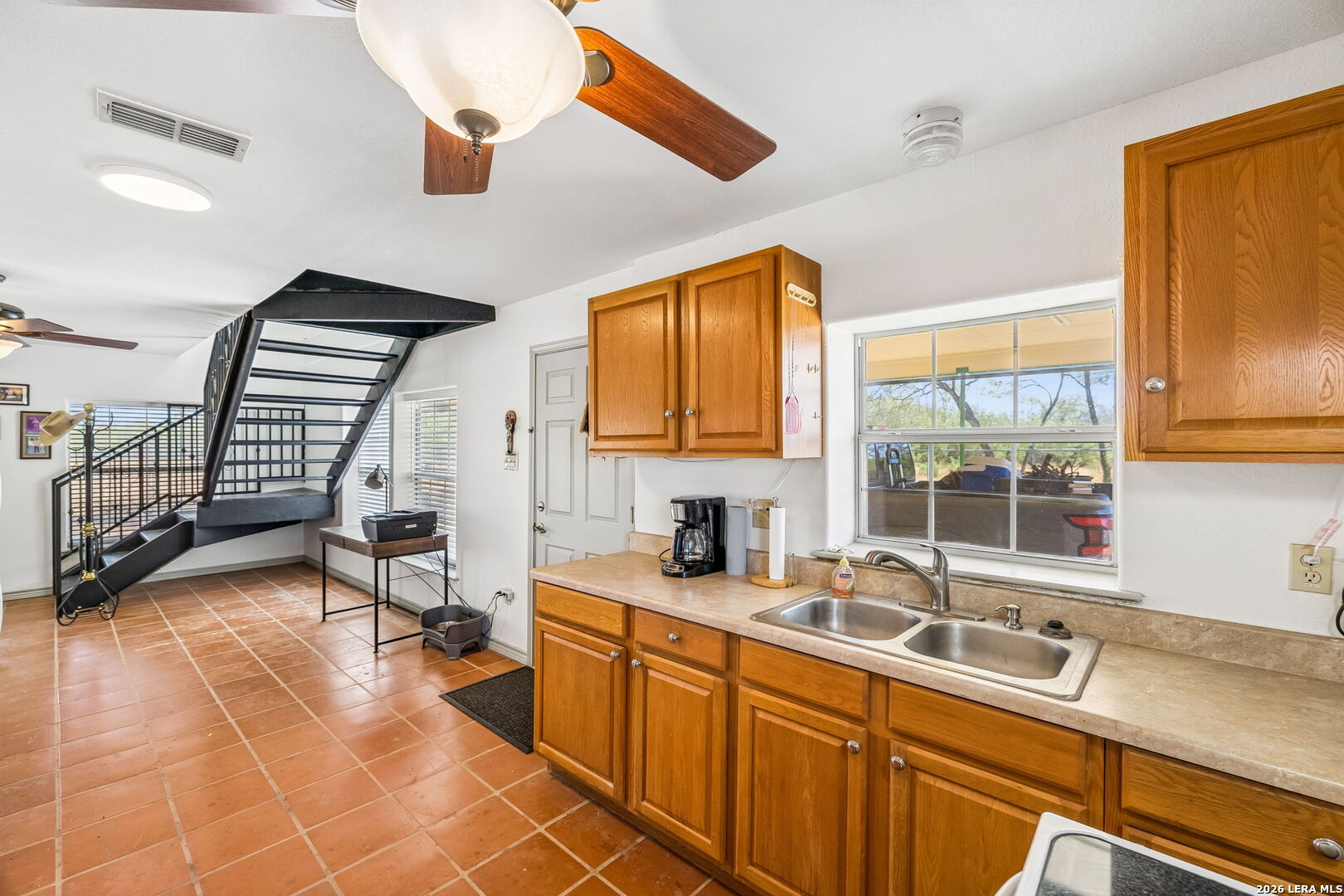 1066 Raices Road Encinal TX 78019