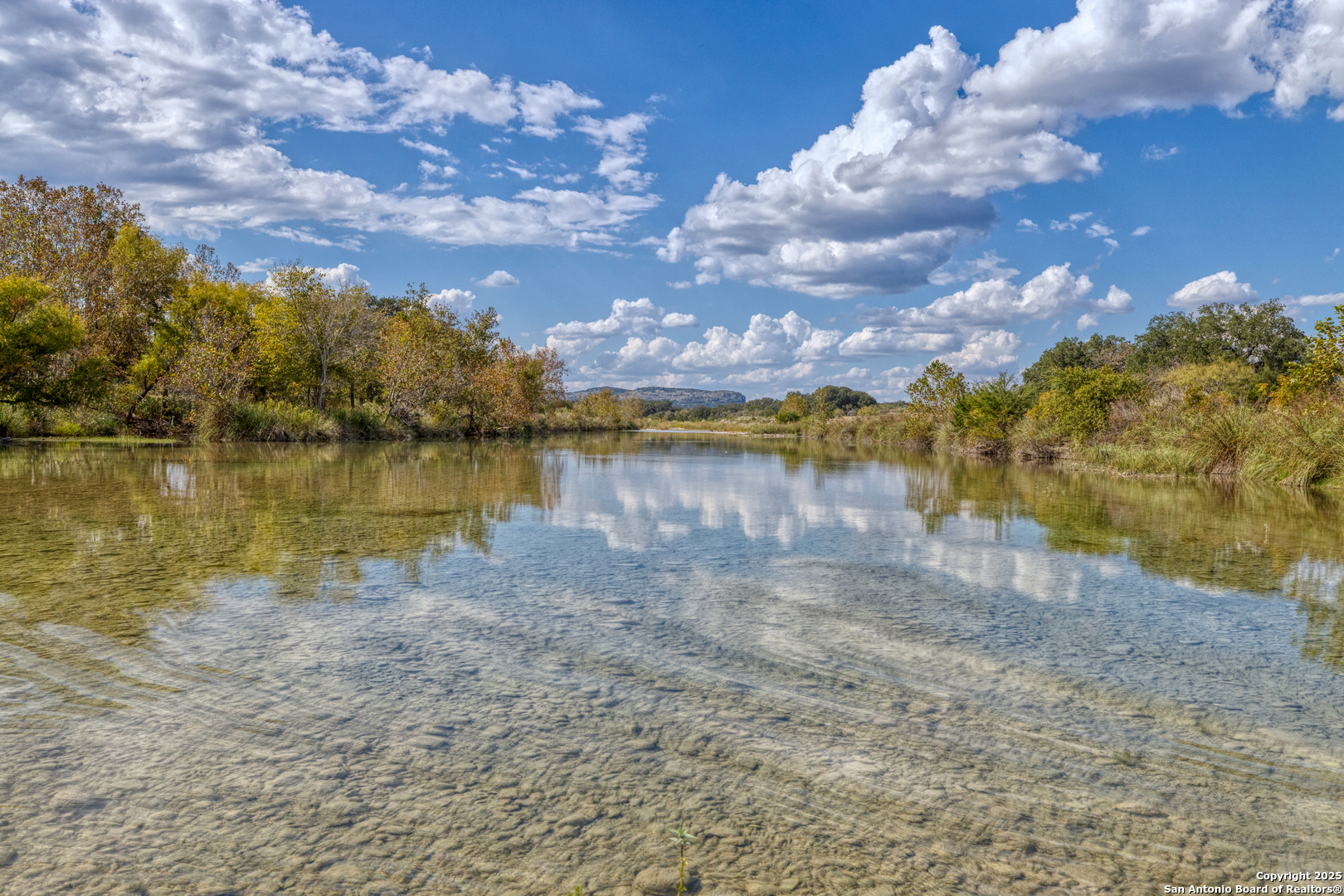 2554 Cr 380 Barksdale TX 78828
