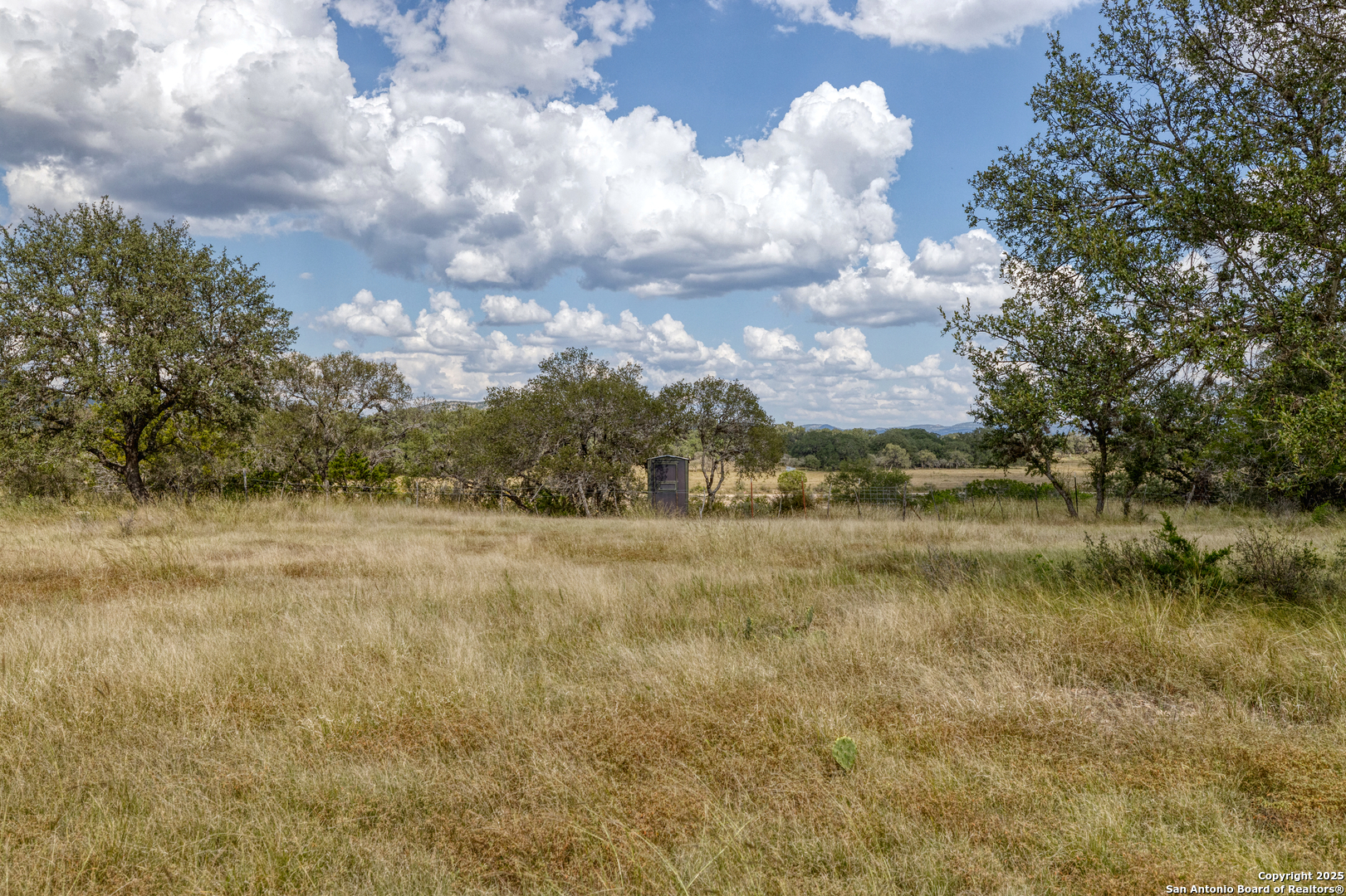 2554 Cr 380 Barksdale TX 78828