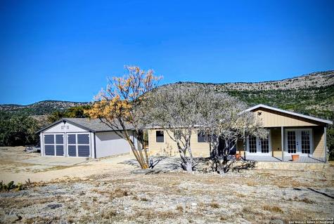 4462 Cr 390 Camp Wood TX 78828