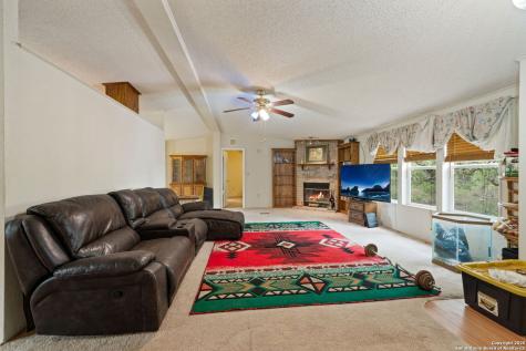 3217 Bruce Road Poteet TX 78065