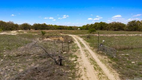 3217 Bruce Road Poteet TX 78065