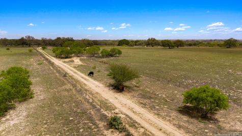 3217 Bruce Road Poteet TX 78065