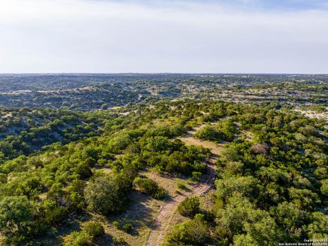 14910 Bullhead Road Rocksprings TX 78880
