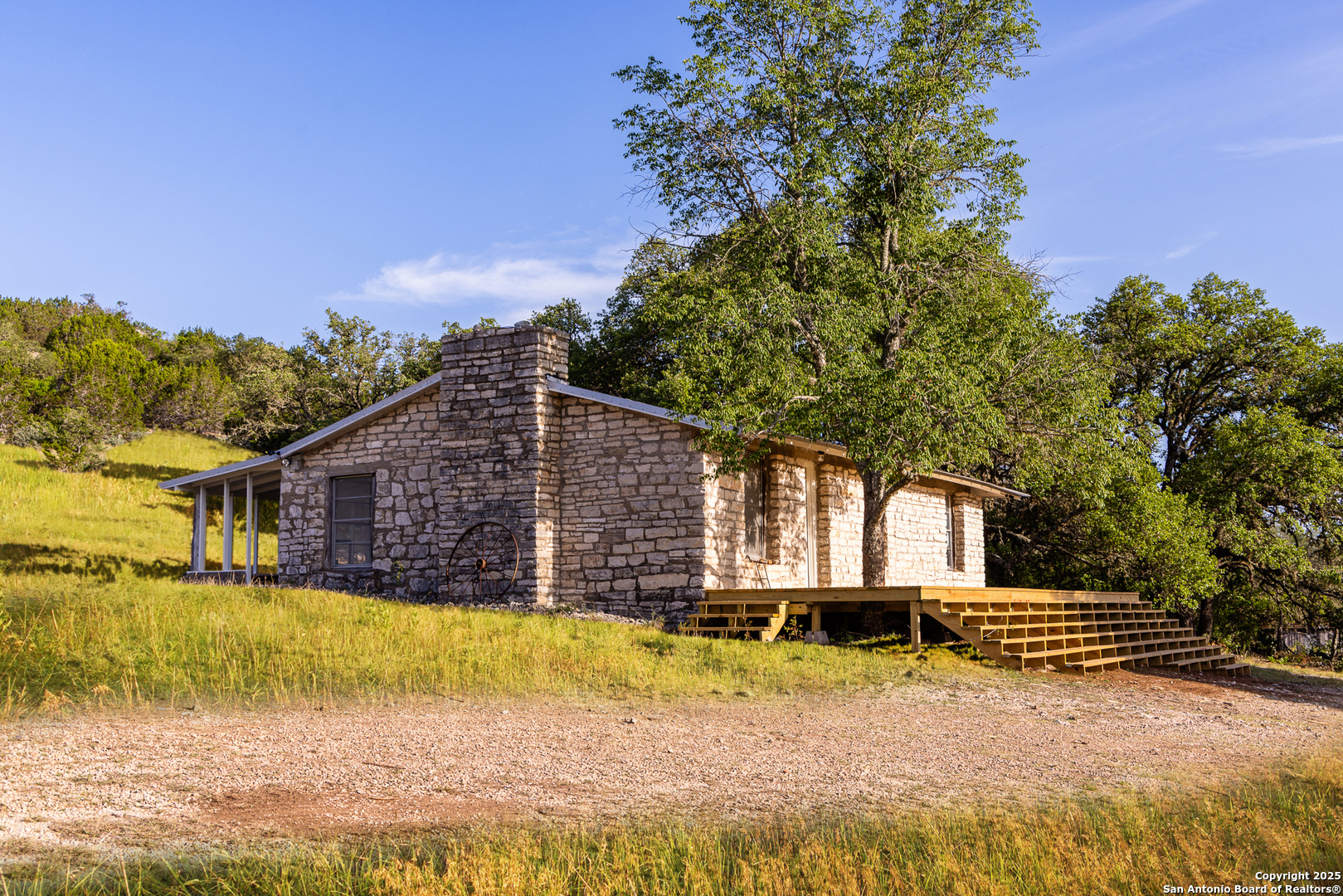14910 Bullhead Road Rocksprings TX 78880