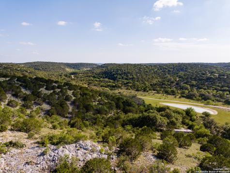 14910 Bullhead Road Rocksprings TX 78880
