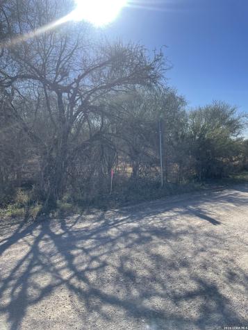 1432 Cr 326 & Cr 327 Jourdanton TX 78026