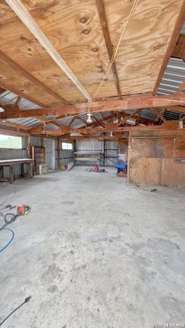 366 County Road 2755 Bigfoot TX 78005