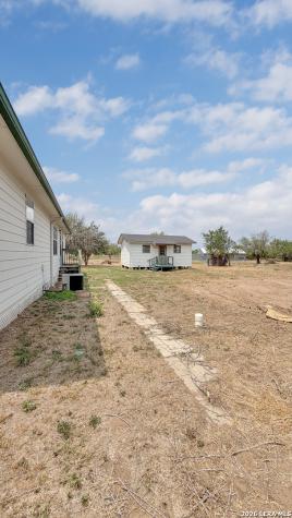 366 County Road 2755 Bigfoot TX 78005