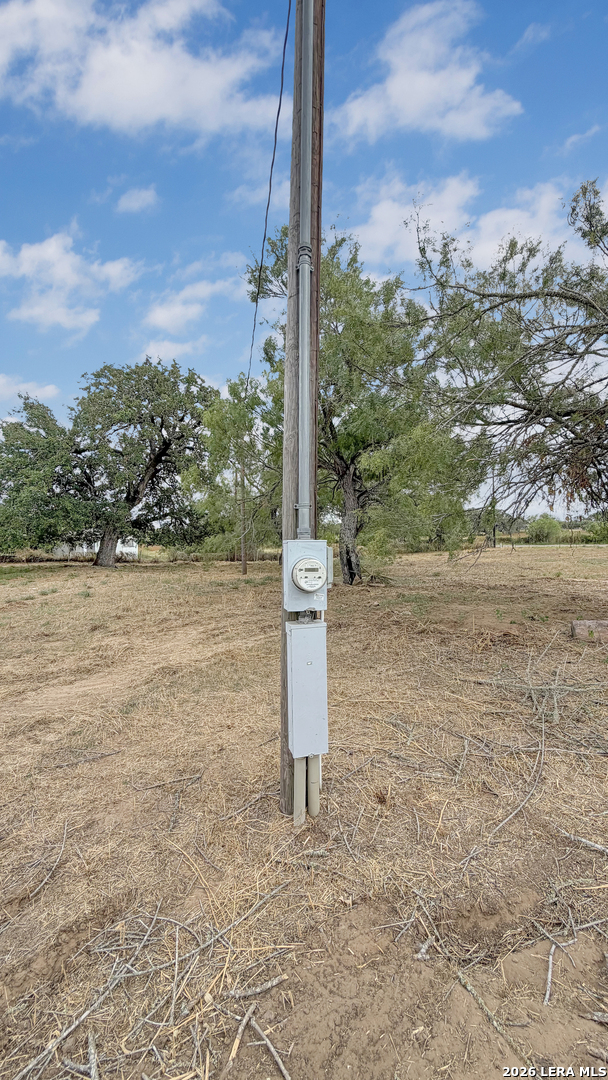 366 County Road 2755 Bigfoot TX 78005