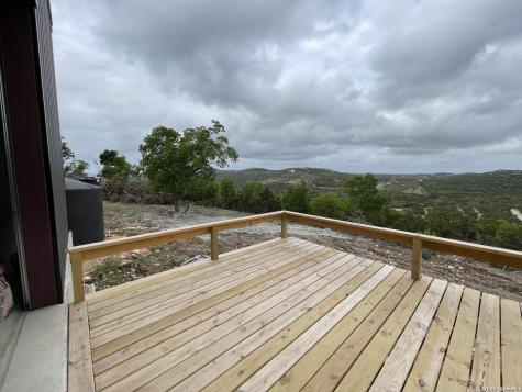 852 Crystal Peak Fischer TX 78623