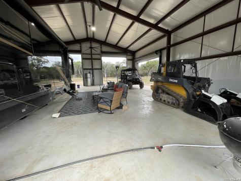 852 Crystal Peak Fischer TX 78623