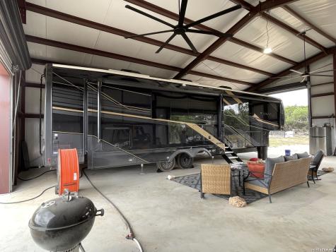 852 Crystal Peak Fischer TX 78623
