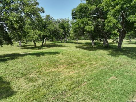 1543 Cr 215 Burnet TX 78605