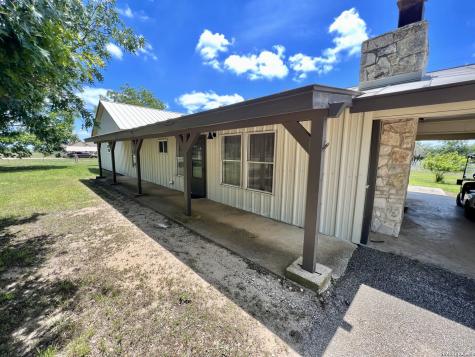 1543 Cr 215 Burnet TX 78605