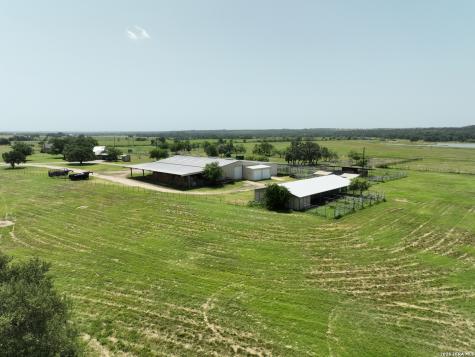 1543 Cr 215 Burnet TX 78605