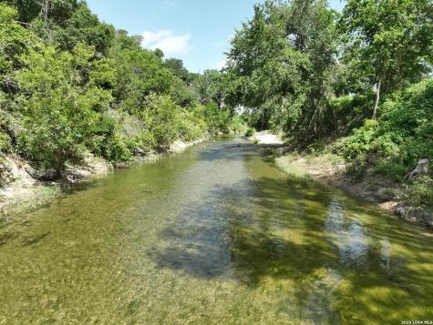 1543 Cr 215 Burnet TX 78605