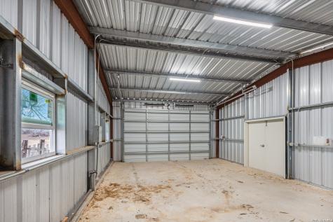 228 County Road 454 Stockdale TX 78160