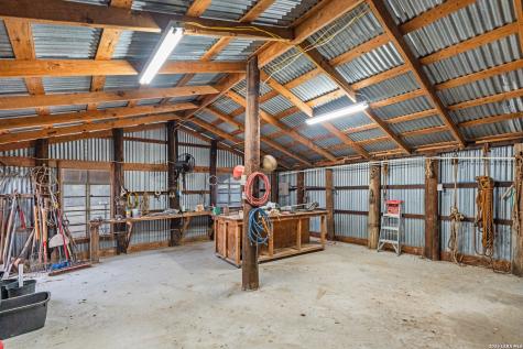 228 County Road 454 Stockdale TX 78160