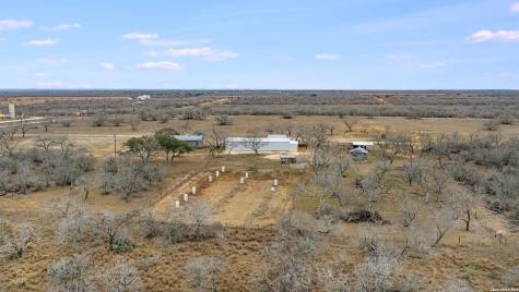 228 County Road 454 Stockdale TX 78160
