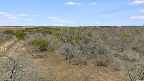 228 County Road 454 Stockdale TX 78160