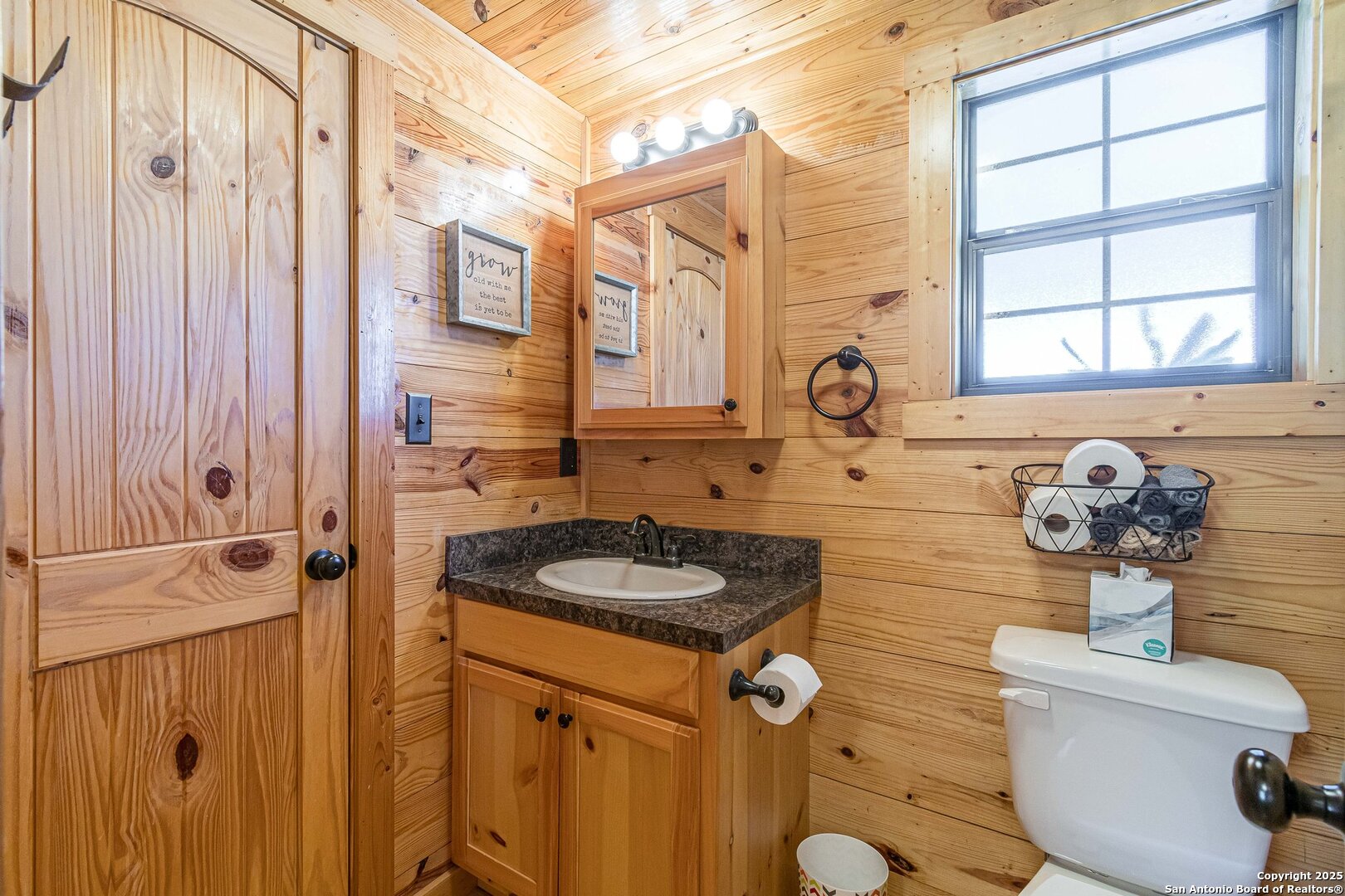 117 Hawk Road Fredericksburg TX 78624